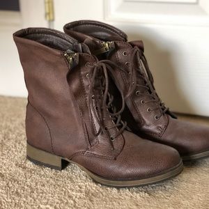 Brown women’s combat boots size 6.5